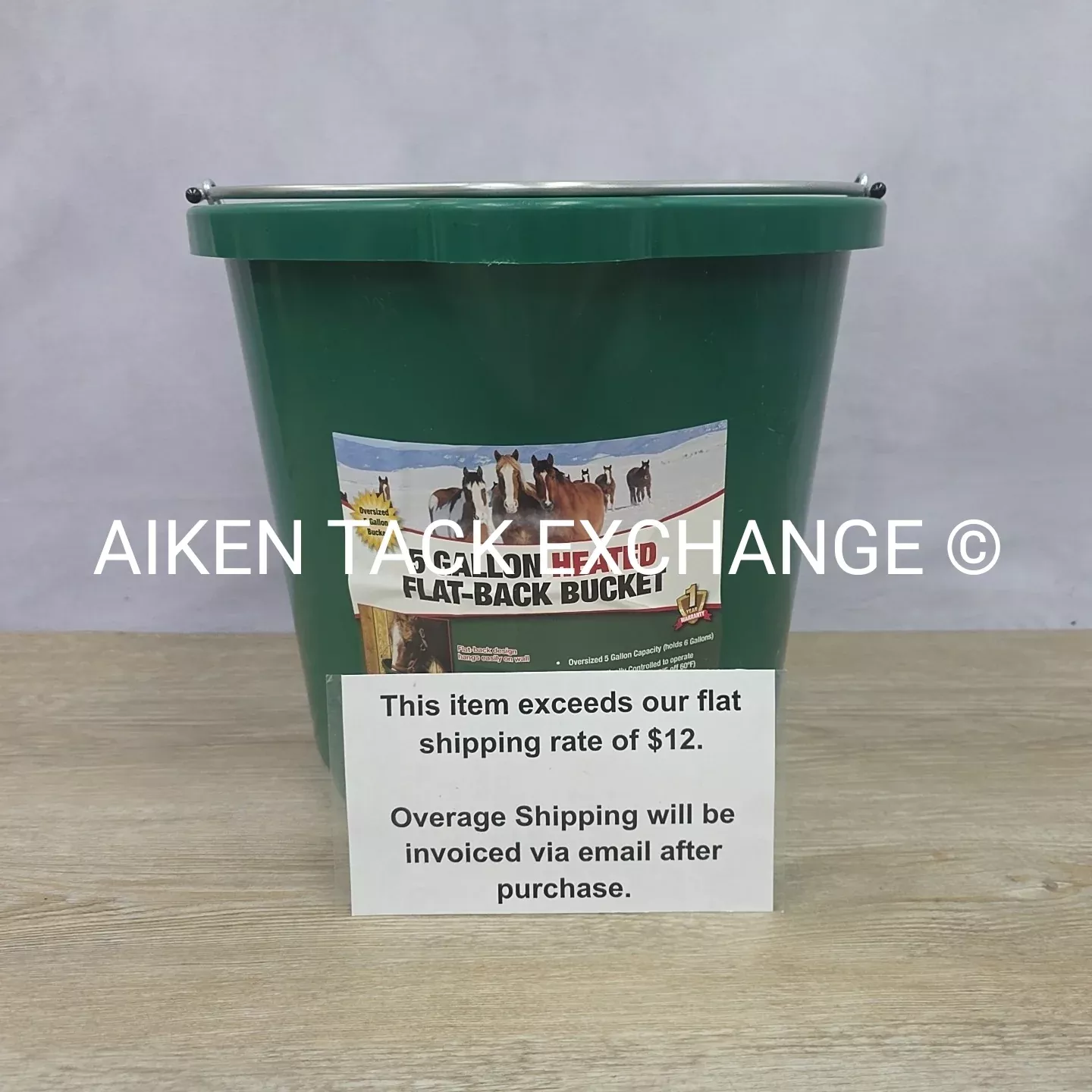Farm Innovators Heated Flat Back Bucket, 5 Gal